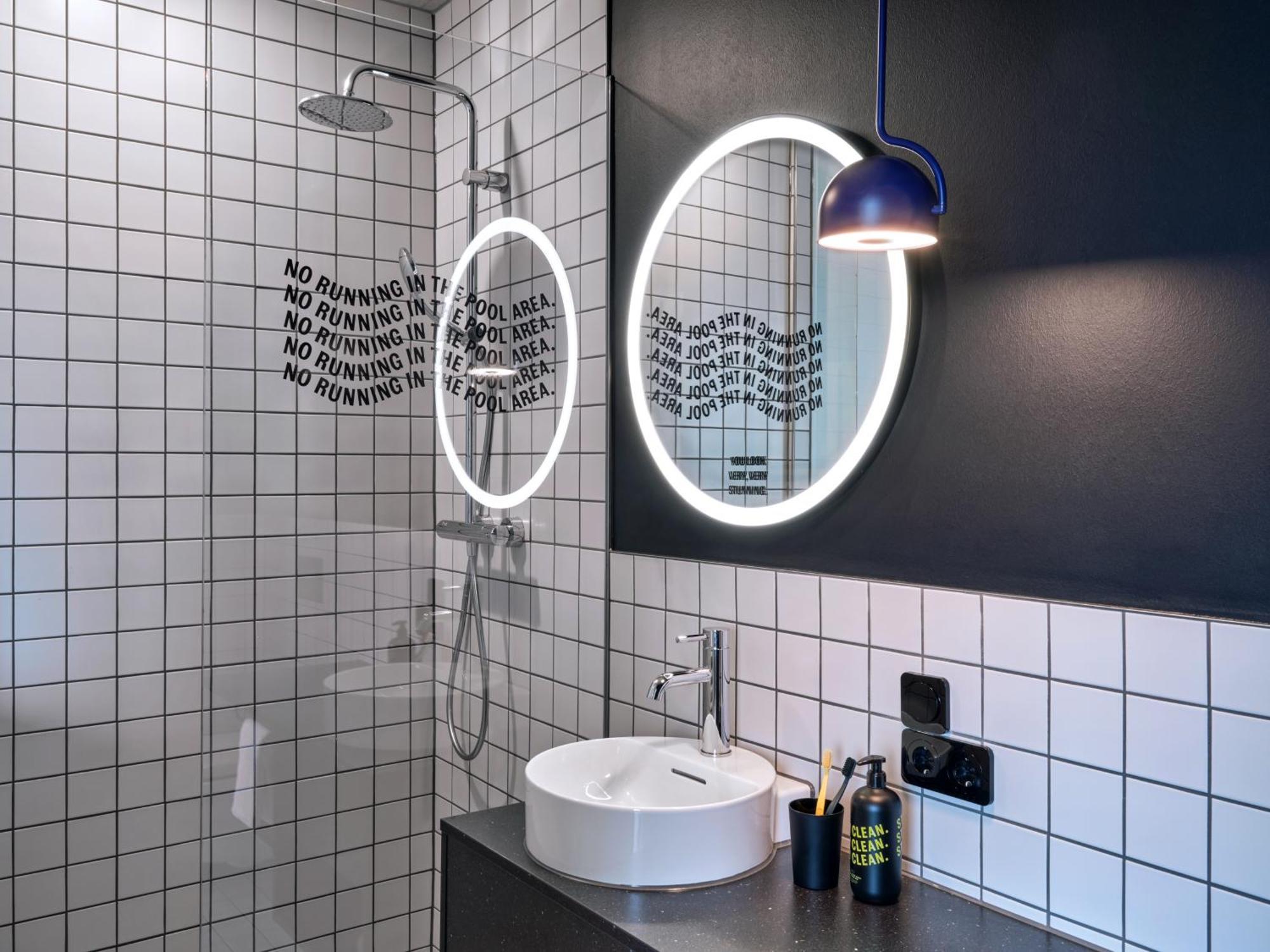 Stayery Ehrenfeld 4* Keulen